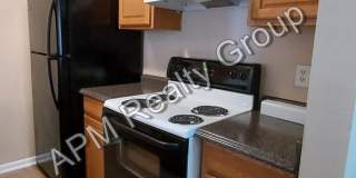 St. Andrews townhouse - 50% off first month! Gallery 1