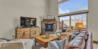 Cedar Ridge Townhome  **Mid-April thru November Rental** Gallery 5