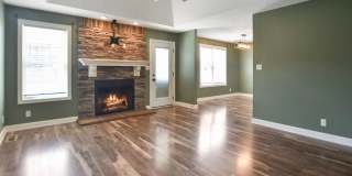 Pet Friendly Three Bedroom with Bonus! Gallery 3