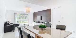 5415 Vineland Road Gallery 5