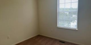 Spacious Townhome Close To EVERYTHING Gallery 10