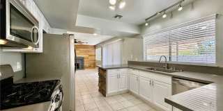 4220 Walhaven Court Gallery 9