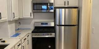 Nicely renovated  with in-unit laundry in a prime location in Fenway! Gallery 23