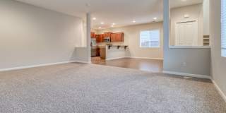 Spacious 4br/2.5ba house with garage in well maintained neighborhood Gallery 6