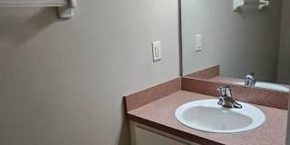 2 Bedroom Condo -Cypress Landing Gallery 14
