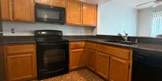 BEAUTIFULLY UPGRADED VALLEJO CONDO WITH TWO-CAR GARAGE! BEAUTIFULLY UPGRADED VALLEJO CONDO WITH TWO-CAR GARAGE! Gallery 6