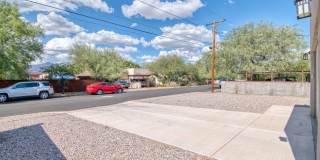 3304 E Elida Street Gallery 3