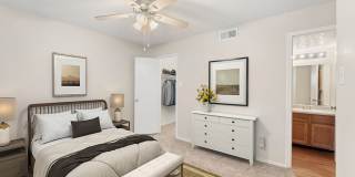 Living Oaks Apartments Gallery 7