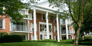 Versailles on the Lakes Schaumburg Gallery 36