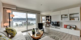 Summit at Lake Union Gallery 10