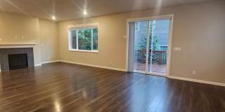 Spacious 5 Bedroom in Convenient North Creek Ridge, Bothell Location Gallery 14