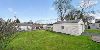 Updated Charming 2BR House in Plain Twp/Canton Gallery 5