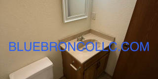 Spacious 2 Bedroom unit for a great price! Gallery 3