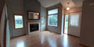 2 Bedroom 1.5 Bathroom End Unit Townhome in Hudson Gallery 12