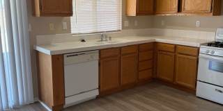 6 bedroom home!  Available Now! Gallery 82