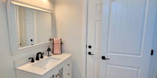 Beautiful Furnished Casita in Hurricane-All Linens and Kitchen, Bath Essentials Included- Just move in! Gallery 23