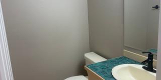 $3850.00 3 Bedroom 2.5 Bath Modern Style Home in Kirkland Gallery 16