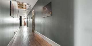 202 on The Square Gallery 18