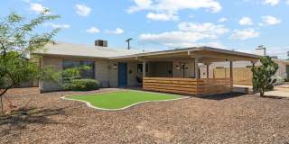 Modern 4BR Scottsdale Home w/ Guest Suite, EV Charger, Huge Backyard & Splash Pad Gallery 5
