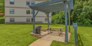 Edgewater Village Apartments Gallery 43