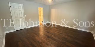 Charming One Level 3 Bedroom Home with Fenced Yard, Garage, and Deck Gallery 31
