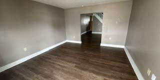 Newly Renovated 3BR/1BA Townhome located close to downtown Indy Gallery 4