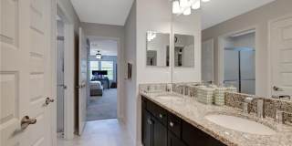 6Bds/7 Bths Massive Estate home overlooking a pond in an amenity-rich community Gallery 50