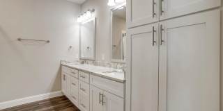 Stone Lake Gallery 29