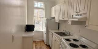 21 Green St. Gallery 1