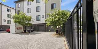 211 Bass Street SW Gallery 4