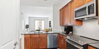 Mariner Bay at Annapolis Town Center Gallery 10