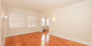 1006 Hinman Ave. Gallery 4
