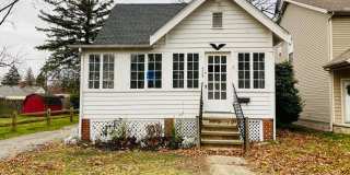 Spacious 3-Bedroom Mentor Home with Hardwood Floors and Garage Gallery 1