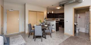 Lake Shore Apartments Gallery 13