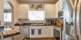 Updated 2 Bedroom, 2 Bath First Level Condo in Gated Community Gallery 3