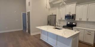 581 JAMESTOWN Gallery 11