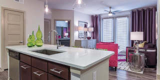 2825 E Martin Luther King Blvd Gallery 9