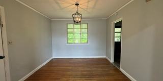 Adorable, Renovated 4/1 Family Home Gallery 6