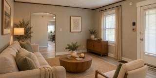 For Rent: 2401 S Mulberry St. Cozy 2 Bedroom 1 Bath, New Flooring! Bonus Room! Gallery 1
