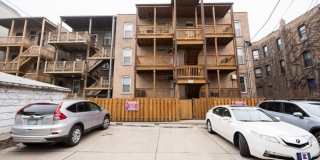 3647 North Wilton - 2 Gallery 15