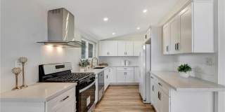 20641 Archwood Street Gallery 3