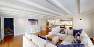 Beautiful Home with Pool! Gallery 26