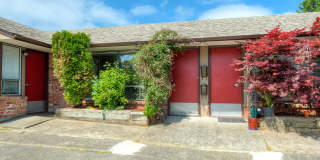 Green Lake Apartments Gallery 11