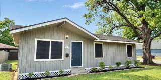 Adrobale 3/1/2 Home on corner lot in Clute, Gallery 1