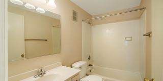 Royal Crest Estates Nashua Gallery 10