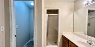 9146 Glen Cove Gallery 14