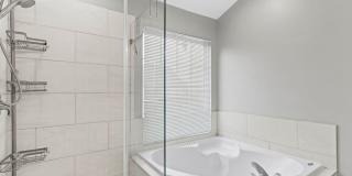 45426 Clarkes Crossing Square Gallery 29
