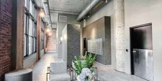 411 W Ontario Street Gallery 4
