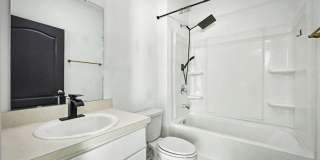 2023-Built 5BR Cul-de-Sac Home with Fenced Yard & Resort Amenities Gallery 16
