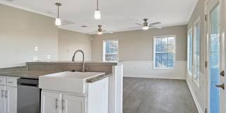 Canyon Lake Upstairs 1/1 — Remodeled, Deck + Hill Country Scenery Gallery 3